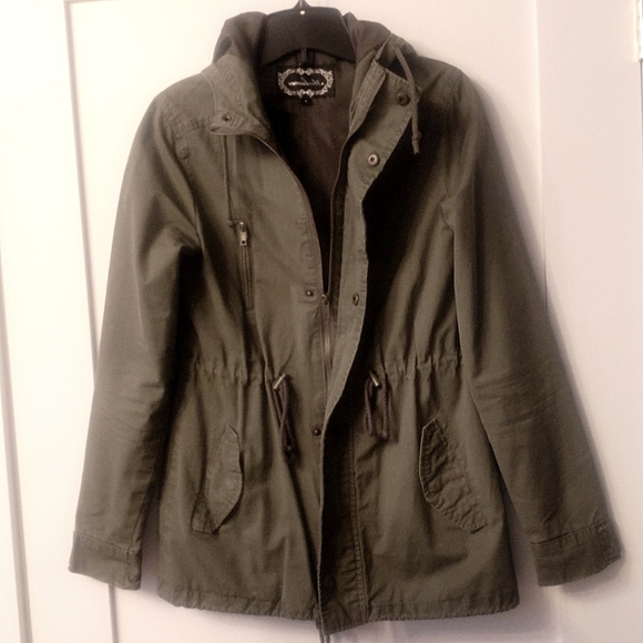 Ambiance Chico Army green 3/4 Length Zippered and buttoned jacket size small - Picture 2 of 4